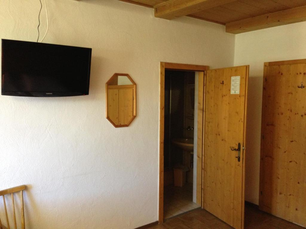 Gasthaus Sonne Tarrenz Room photo