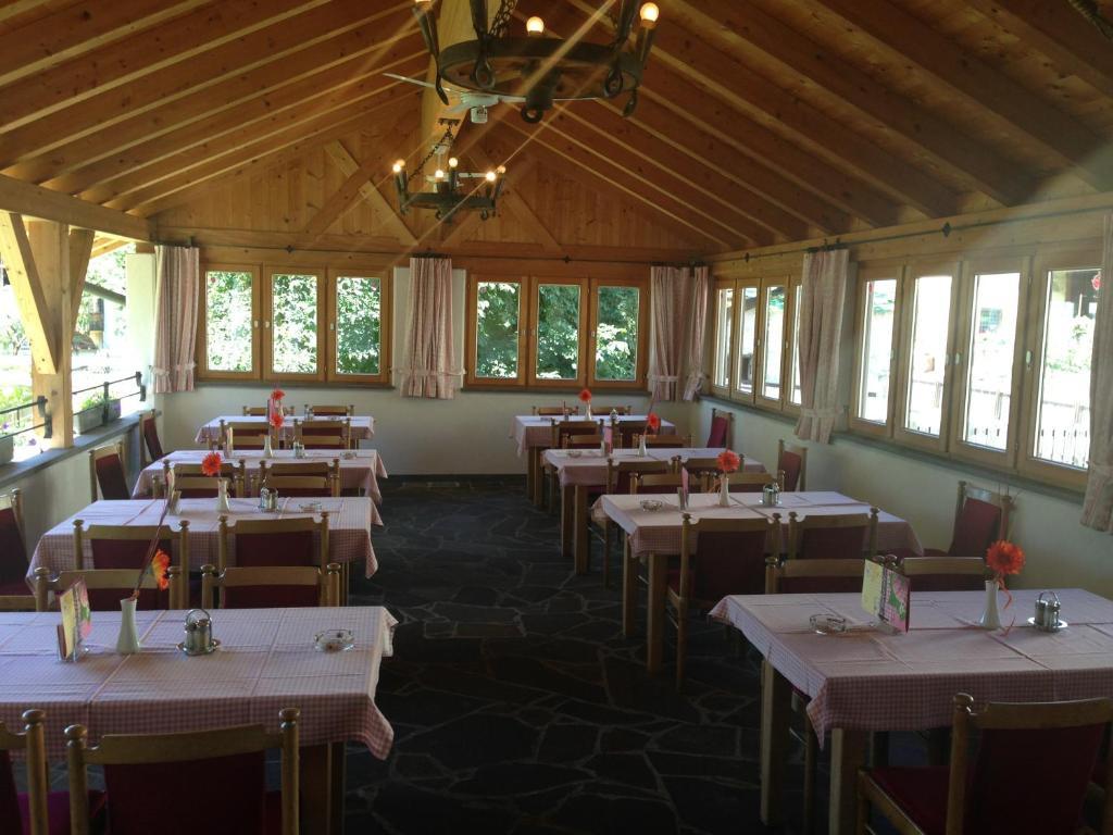 Gasthaus Sonne Tarrenz Exterior photo